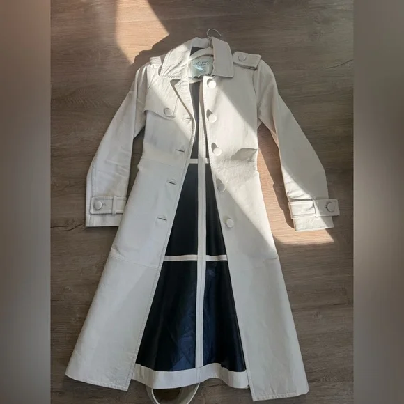 Kate Spade Cream Trench Coat - Picture 6 of 11